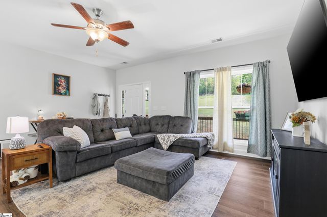 127 Clark Lane, Easley, SC 29640