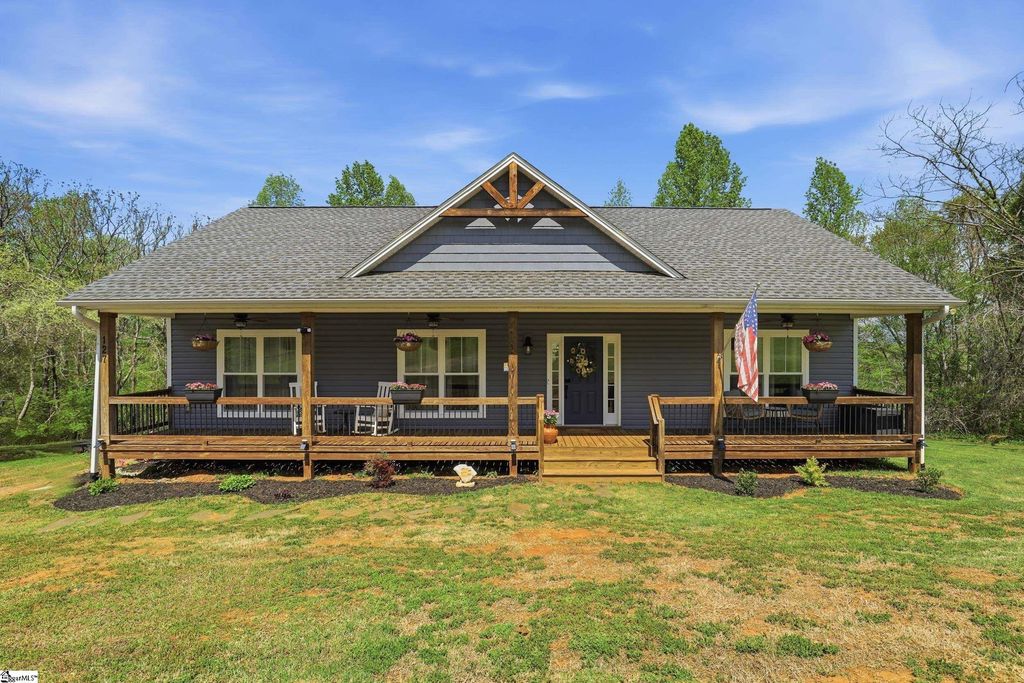 127 Clark Lane, Easley, SC 29640
