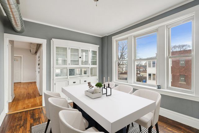 956 N TRUMBULL Avenue, Chicago, IL 60651