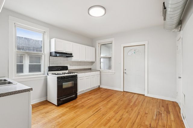 956 N TRUMBULL Avenue, Chicago, IL 60651