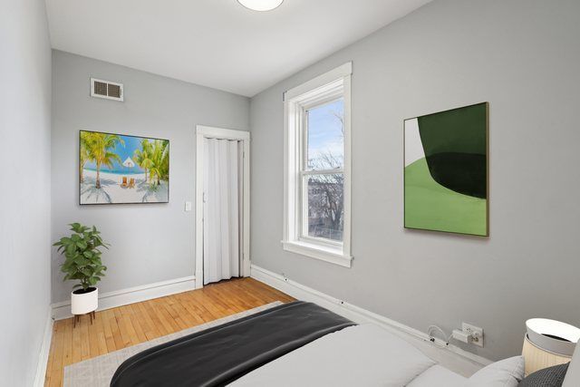 956 N TRUMBULL Avenue, Chicago, IL 60651