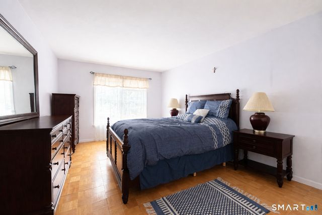 98 Scofield Avenue, Stamford, CT 06906