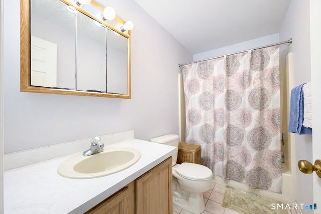 98 Scofield Avenue, Stamford, CT 06906