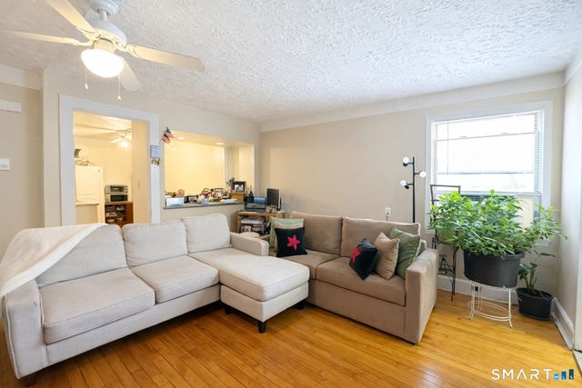 98 Scofield Avenue, Stamford, CT 06906