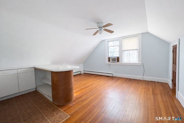 98 Scofield Avenue, Stamford, CT 06906