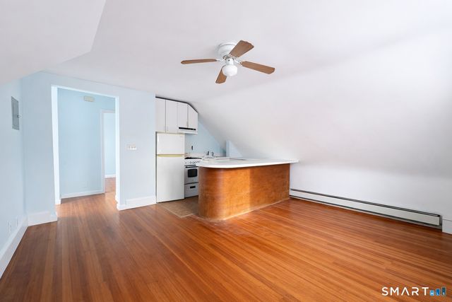 98 Scofield Avenue, Stamford, CT 06906