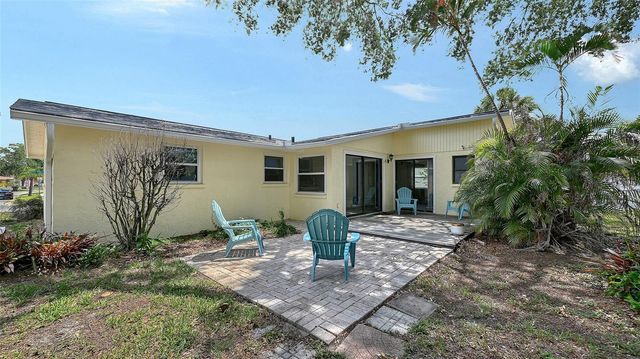 2706 WHITE SANDS DRIVE, Sarasota, FL 34231
