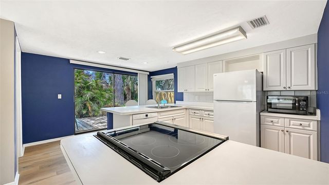 2706 WHITE SANDS DRIVE, Sarasota, FL 34231
