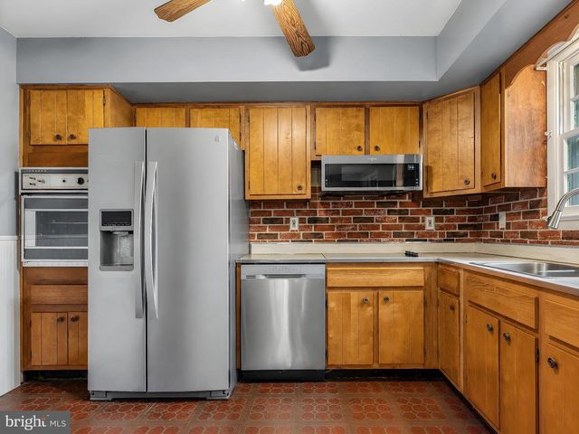 9814 OLD SOLOMONS ISLAND RD, Owings, MD 20736
