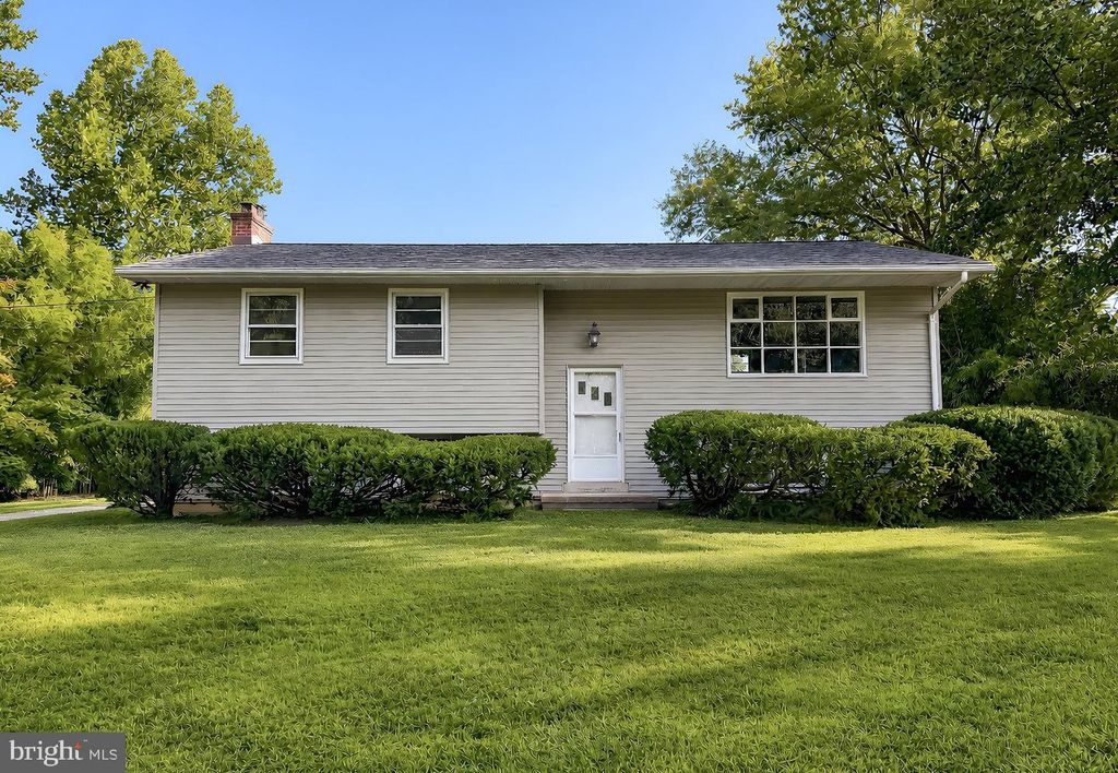9814 OLD SOLOMONS ISLAND RD, Owings, MD 20736