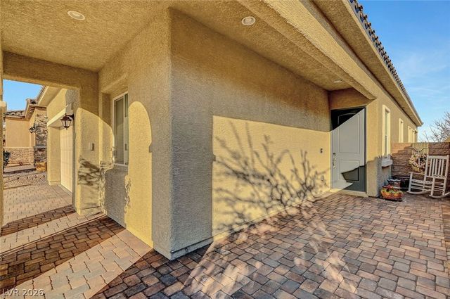 8144 Skye Dragon Street, Las Vegas, NV 89166