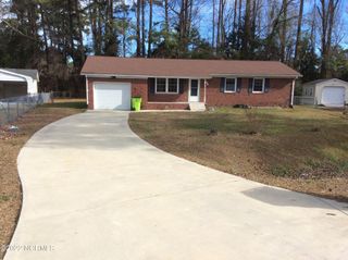 1410 Blue Jay Court, New Bern, NC 28562