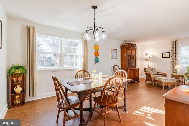 23 WOODEN BRIDGE CT, Southampton, PA 18966