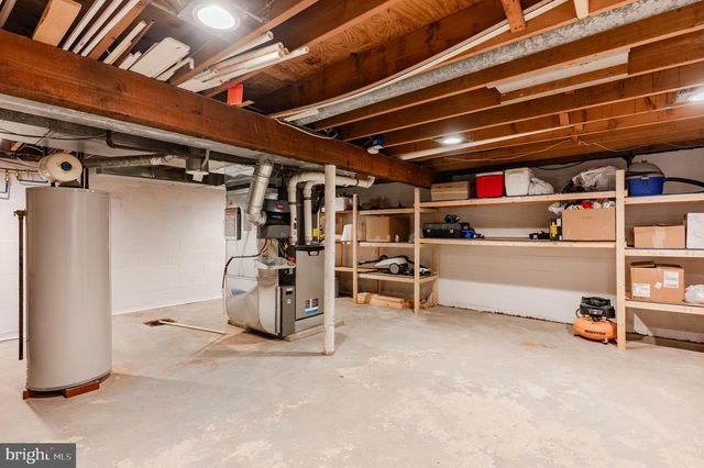 23 WOODEN BRIDGE CT, Southampton, PA 18966