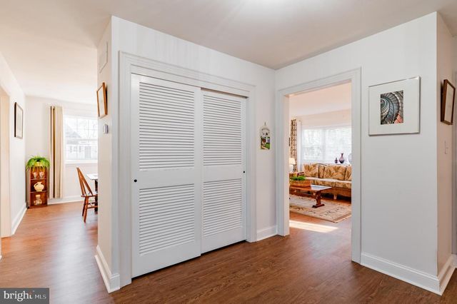 23 WOODEN BRIDGE CT, Southampton, PA 18966