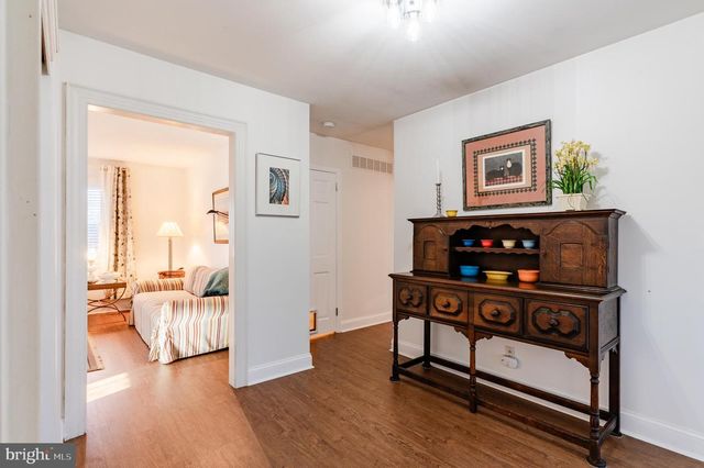 23 WOODEN BRIDGE CT, Southampton, PA 18966