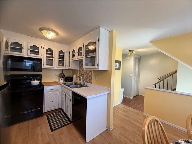 4173 Burningtree Road, Clay, NY 13090