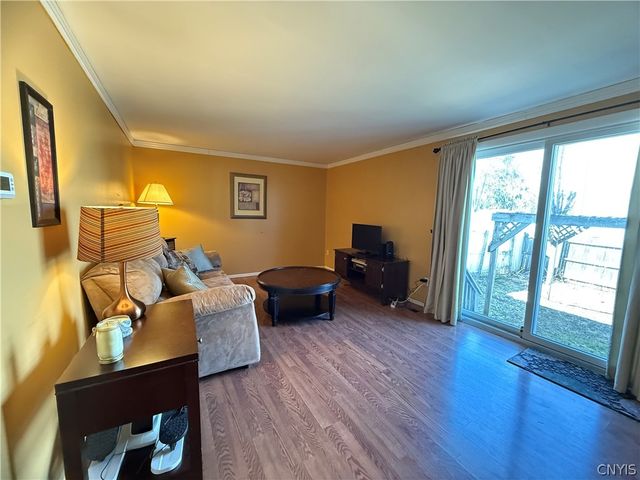 4173 Burningtree Road, Clay, NY 13090