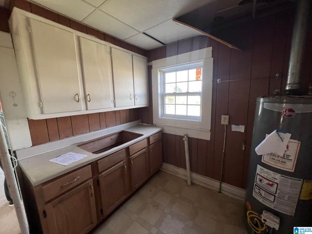 2221 PEARSON AVENUE SW, Birmingham, AL 35211