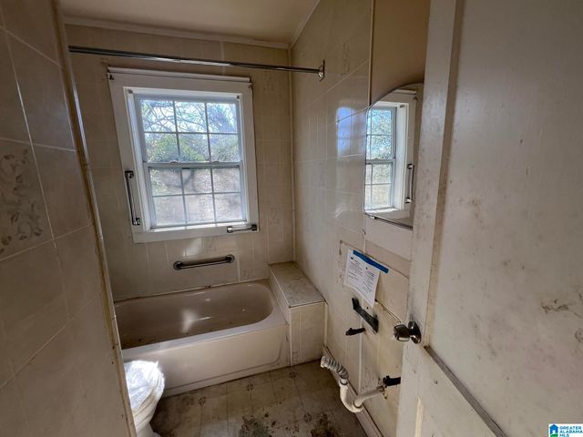 2221 PEARSON AVENUE SW, Birmingham, AL 35211