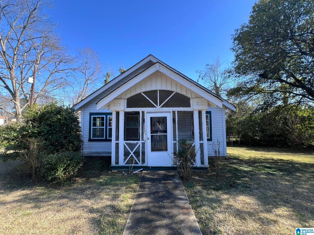 2221 PEARSON AVENUE SW, Birmingham, AL 35211