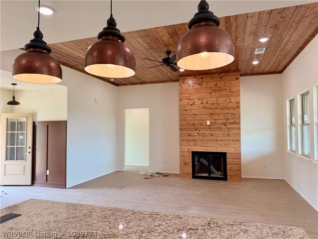 6138 New Hope Road, Hackett, AR 72937