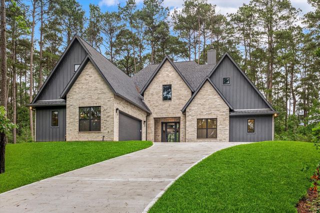 105 Sanctuary Road, Huntsville, TX 77340