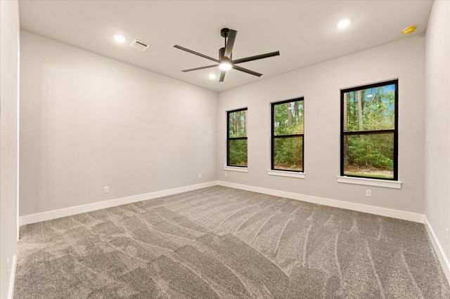 105 Sanctuary Road, Huntsville, TX 77340