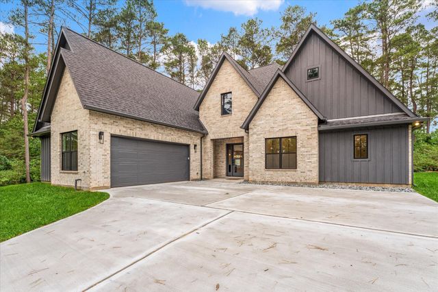 105 Sanctuary Road, Huntsville, TX 77340