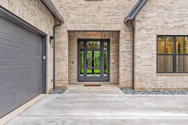 105 Sanctuary Road, Huntsville, TX 77340