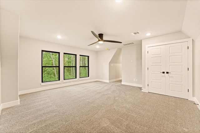 105 Sanctuary Road, Huntsville, TX 77340