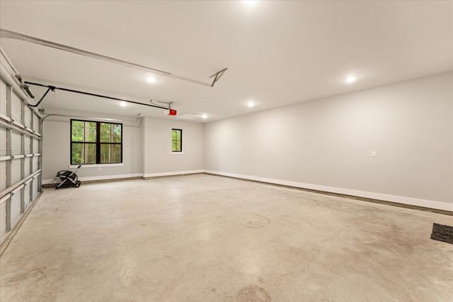 105 Sanctuary Road, Huntsville, TX 77340