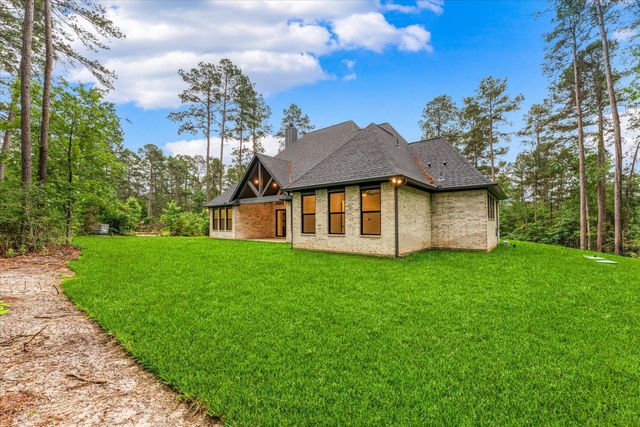 105 Sanctuary Road, Huntsville, TX 77340