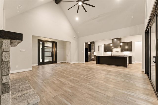 105 Sanctuary Road, Huntsville, TX 77340