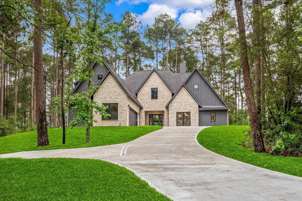 105 Sanctuary Road, Huntsville, TX 77340