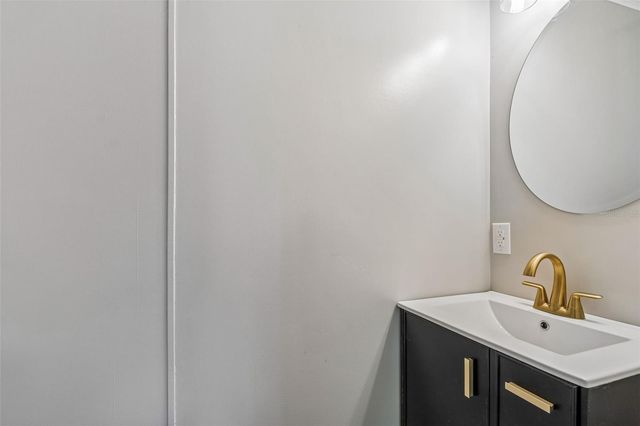 823 ELKAN DRIVE, Tarpon Springs, FL 34689