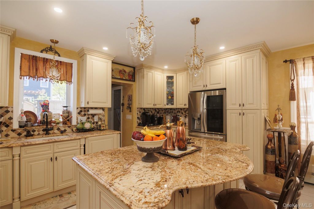 1715 Hering Avenue, Bronx, NY 10461 — photo 3