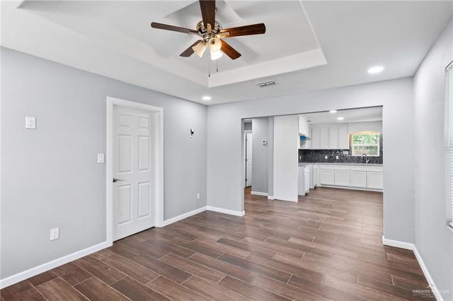 421 N 29th Avenue, Edinburg, TX 78542