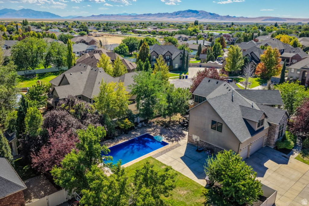 579 W 2400 S, Syracuse, UT 84075 — exterior