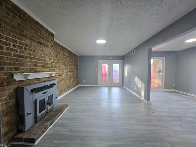 6464 Duquesne PL, Virginia Beach, VA 23464