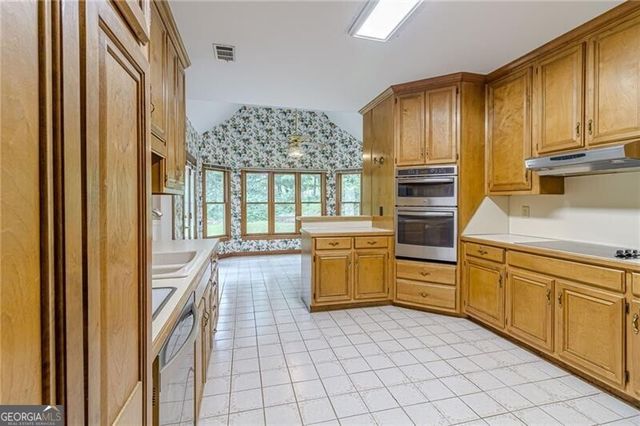 10625 Haynes Forest Drive, Alpharetta, GA 30022
