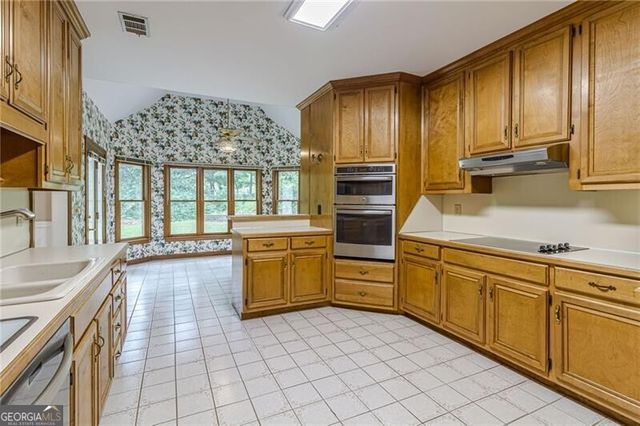 10625 Haynes Forest Drive, Alpharetta, GA 30022