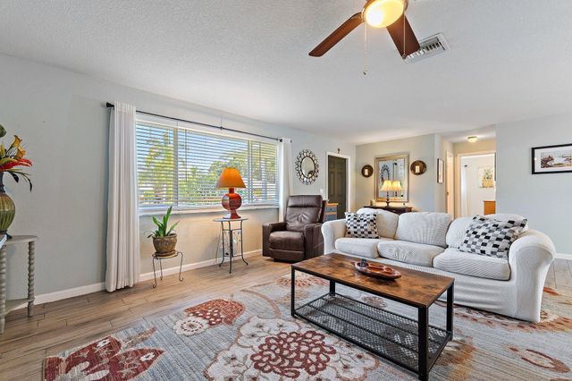 372 Franklin Road, Tequesta, FL 33469