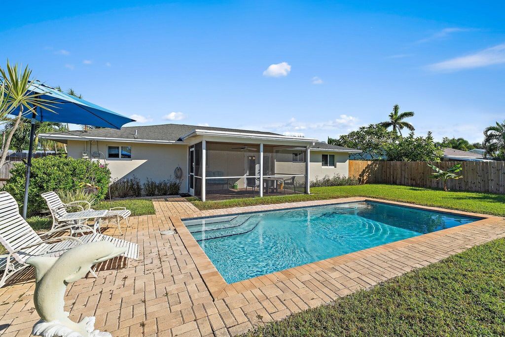 372 Franklin Road, Tequesta, FL 33469