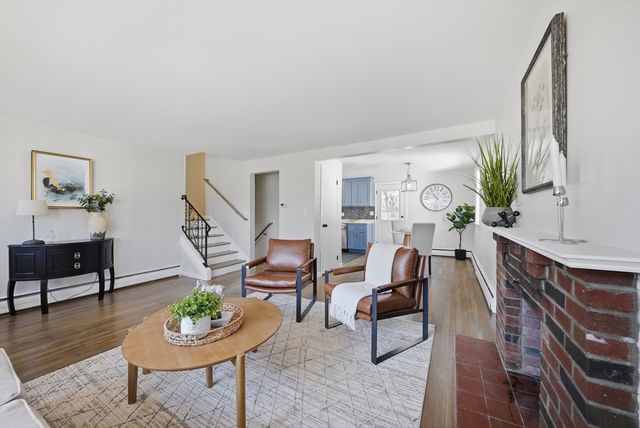 9 Olympia Ave, Woburn, MA 01801