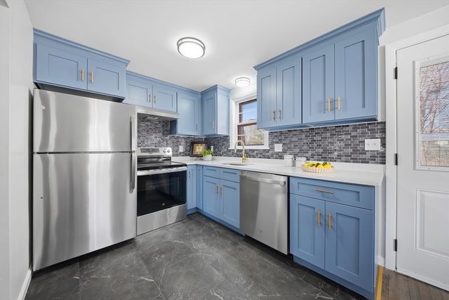 9 Olympia Ave, Woburn, MA 01801