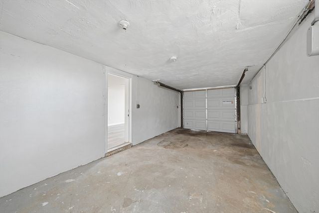 9 Olympia Ave, Woburn, MA 01801