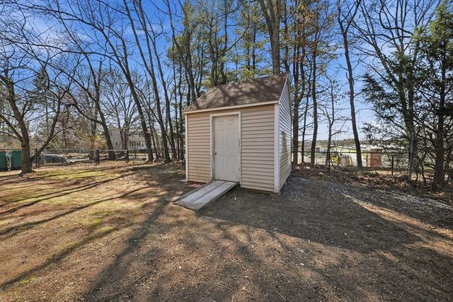 9 Olympia Ave, Woburn, MA 01801