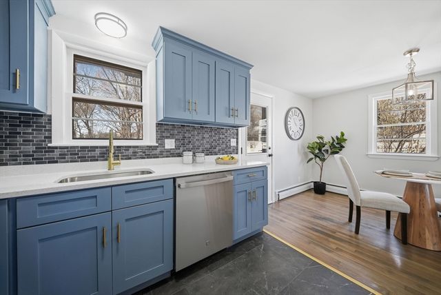 9 Olympia Ave, Woburn, MA 01801