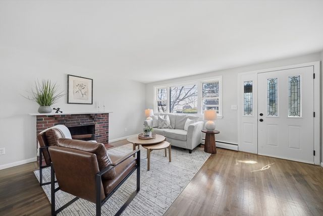 9 Olympia Ave, Woburn, MA 01801